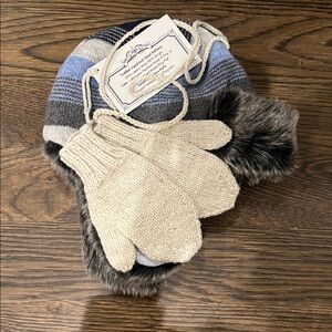 Stunning!! NWT Toddler Lambs Wool Mittens Natural Heather, Size about 2-4 Yrs!